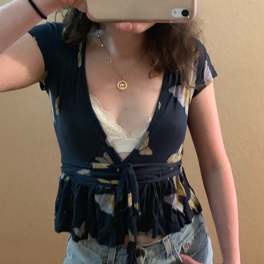 Urban deep v butterfly top